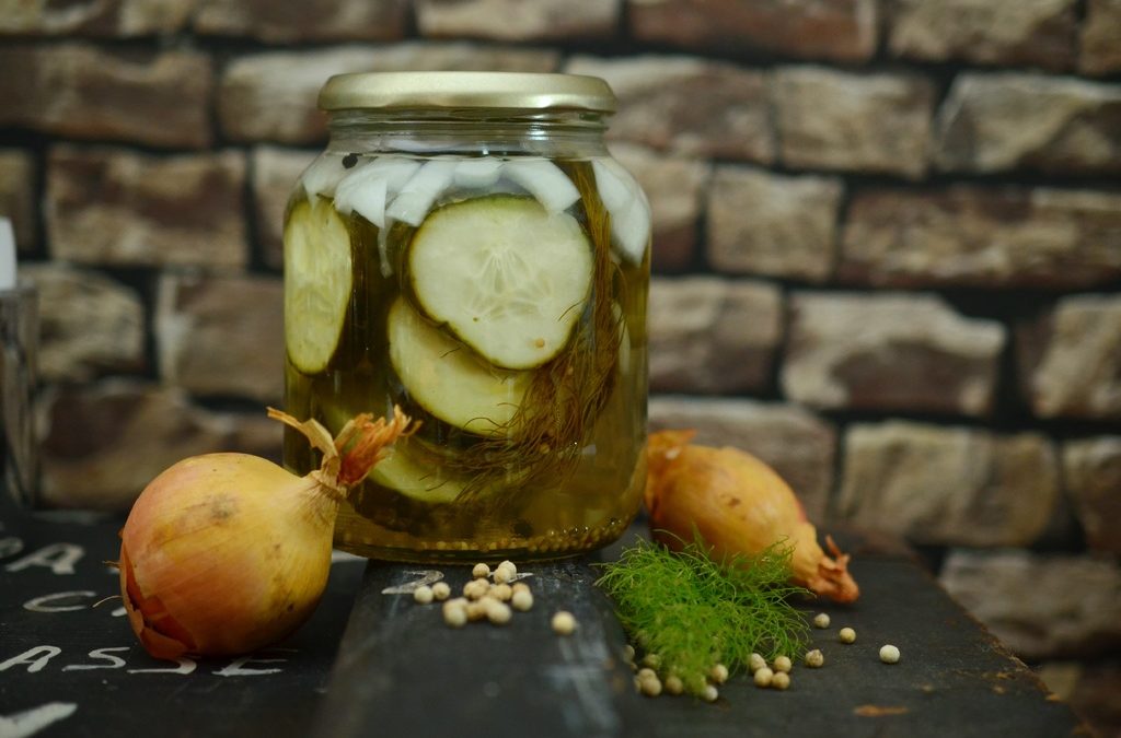 Conserver facilement ses récoltes grâce à la lacto-fermentation.